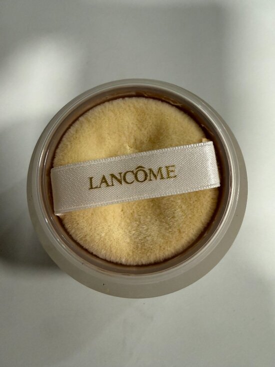Lancome Absolue Powder - Sealed but without box. Almond color. No